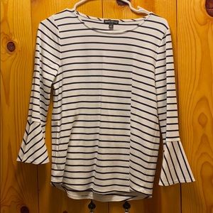 3/4 sleeve, perfect to wear to work